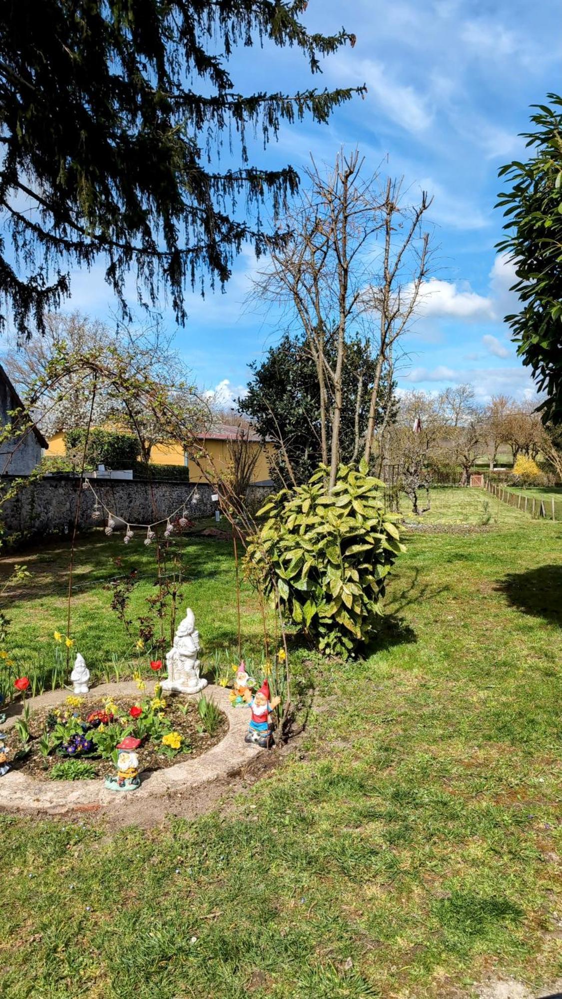 Petit Mas Cosy Du Bord De Loire A 15 Mm Du Parc Le Pal Appartement *