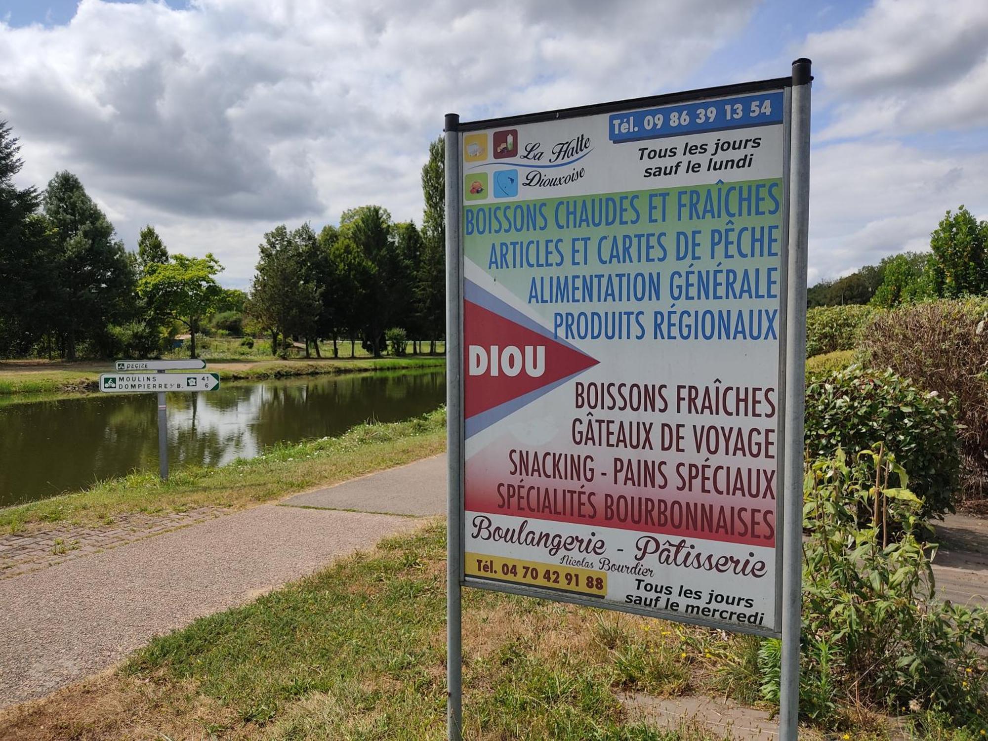 Petit Mas Cosy Du Bord De Loire A 15 Mm Du Parc Le Pal *