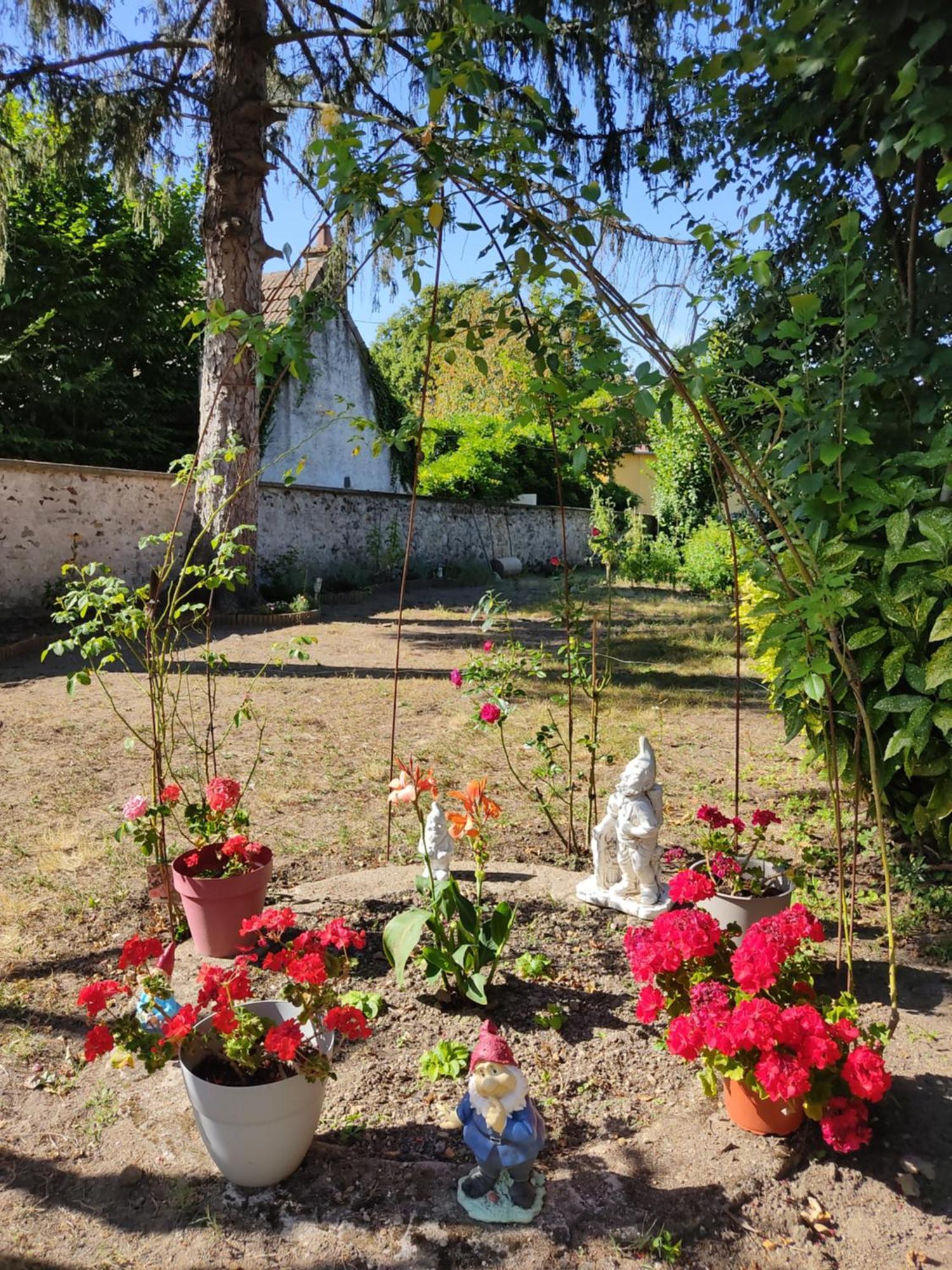 Petit Mas Cosy Du Bord De Loire A 15 Mm Du Parc Le Pal Apartment