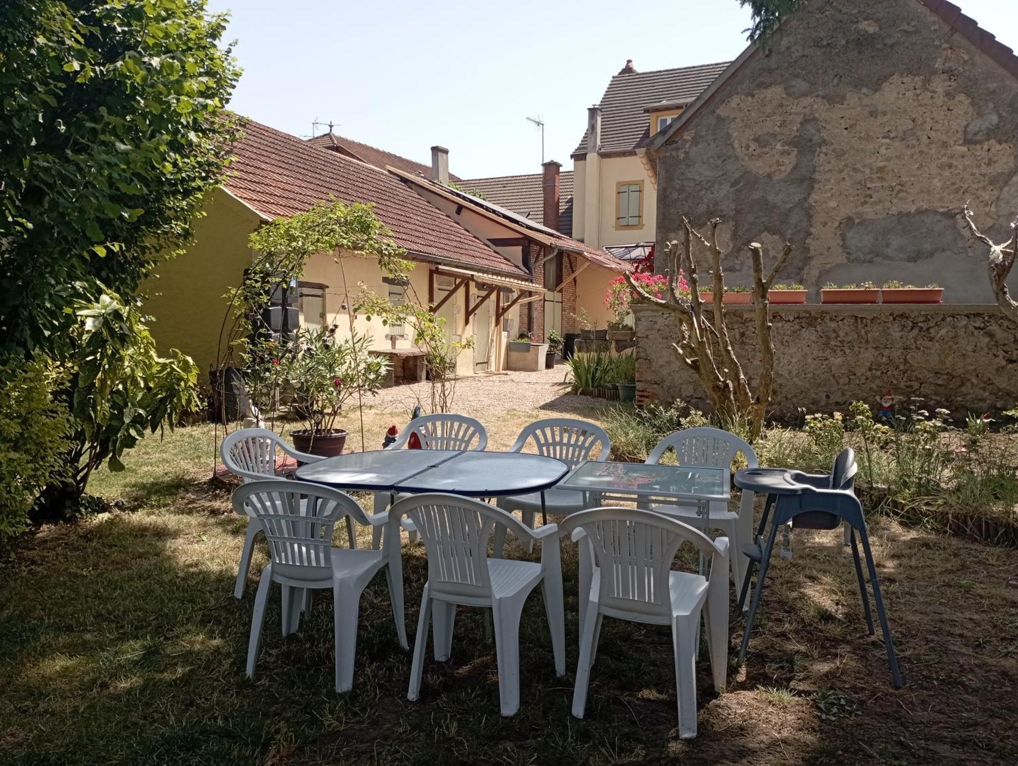 Petit Mas Cosy Du Bord De Loire A 15 Mm Du Parc Le Pal Appartement Diou (Allier)